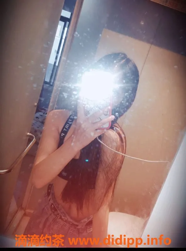 常州楼凤-武进嫩妹纯小白，160高80重，800元起价