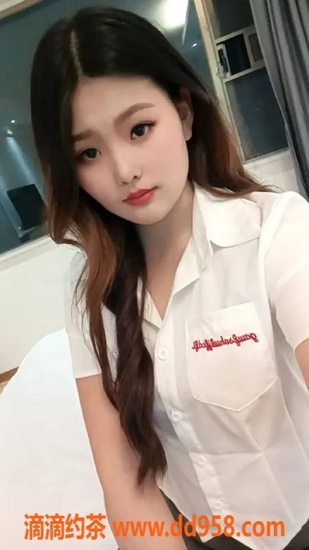 惠州楼凤-惠城区20岁笑笑，身高172cm，胸围c+，超值服务！