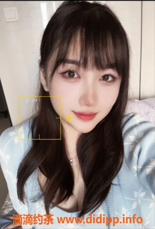 中山楼凤-古镇小布丁，21岁C胸服务，800起