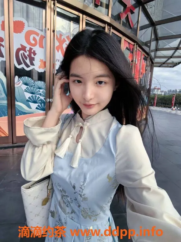 青岛楼凤-温柔小微新到，无套路服务，6张起