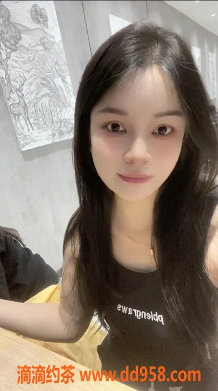 湛江楼凤-湛江豆子老师，168cm，50kg，28岁，爆制服丝袜服务