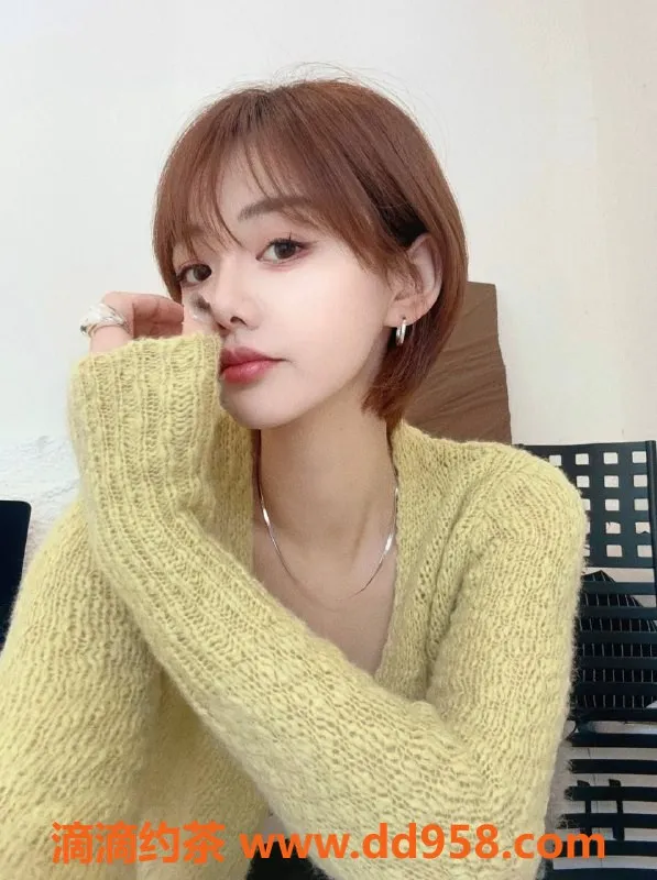 常州外围-常州山茶花｜167cm纯新人，90斤完美身材