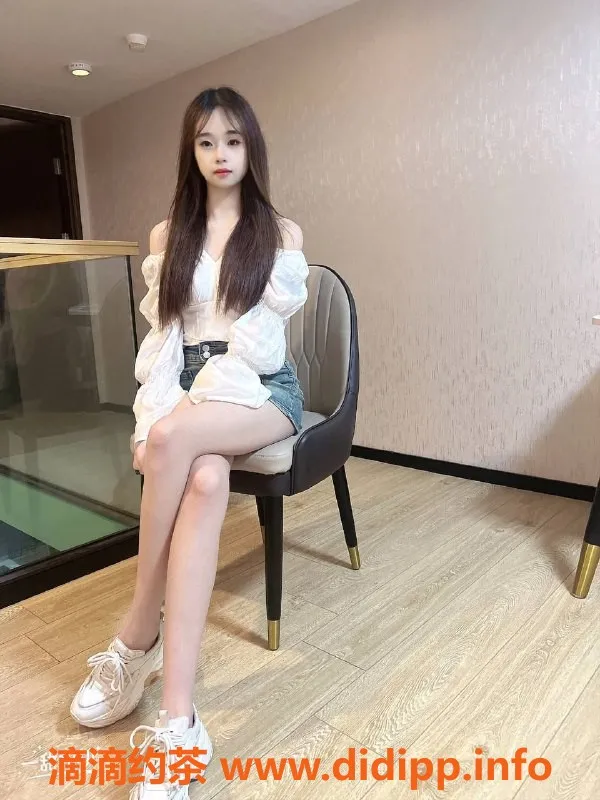 深圳楼凤资源信息,南山小可儿，白皮肤A4腰，1398起