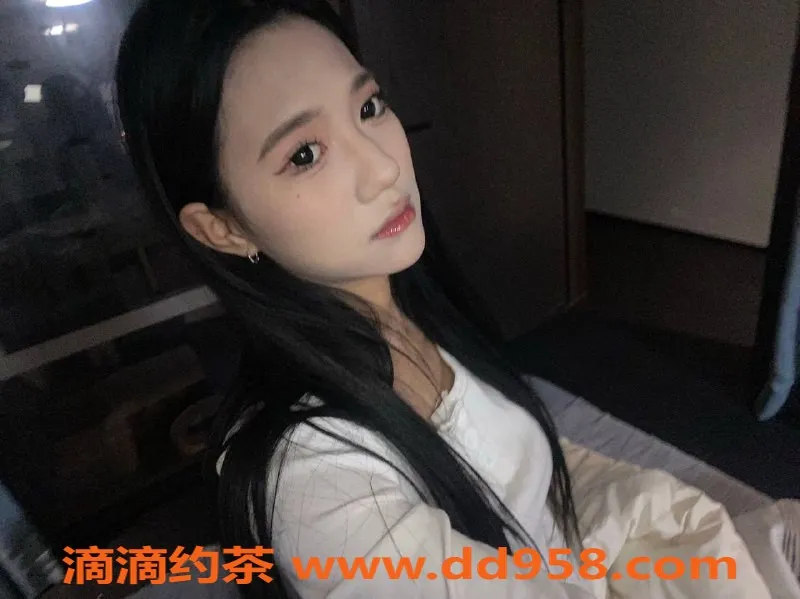 南通楼凤资源信息,南通模特悦玺，173高，95体，才艺多多