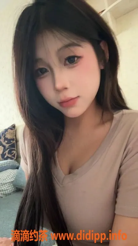 杭州楼凤-上城莹莹，巨乳嫩妹，69互舔等你体验