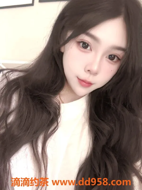 温州楼凤-瓯北小七 162高43体 02年B+ 性感服务多样