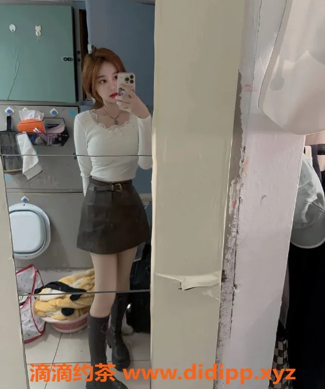 青岛楼凤-市北23岁甜甜，白嫩皮肤，甜美可爱