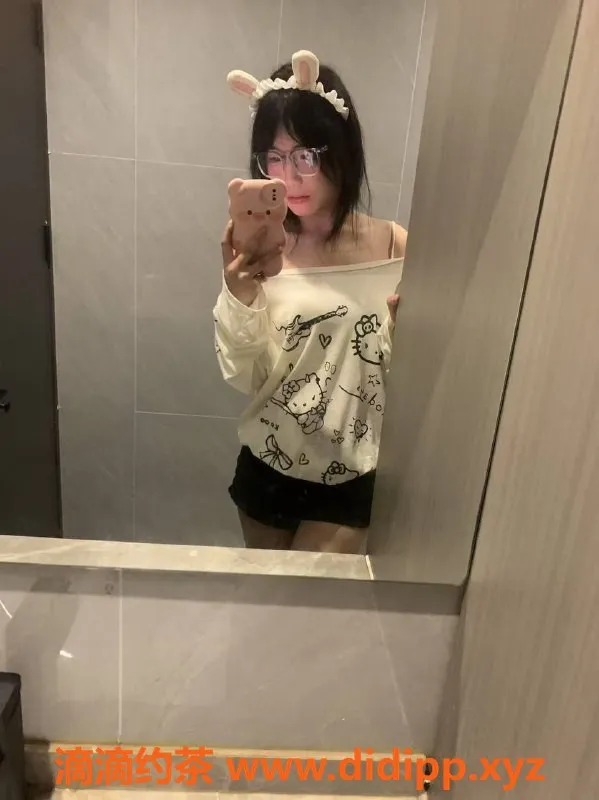 常州楼凤-常州菲菲 21岁160cm新女神，优惠价800P