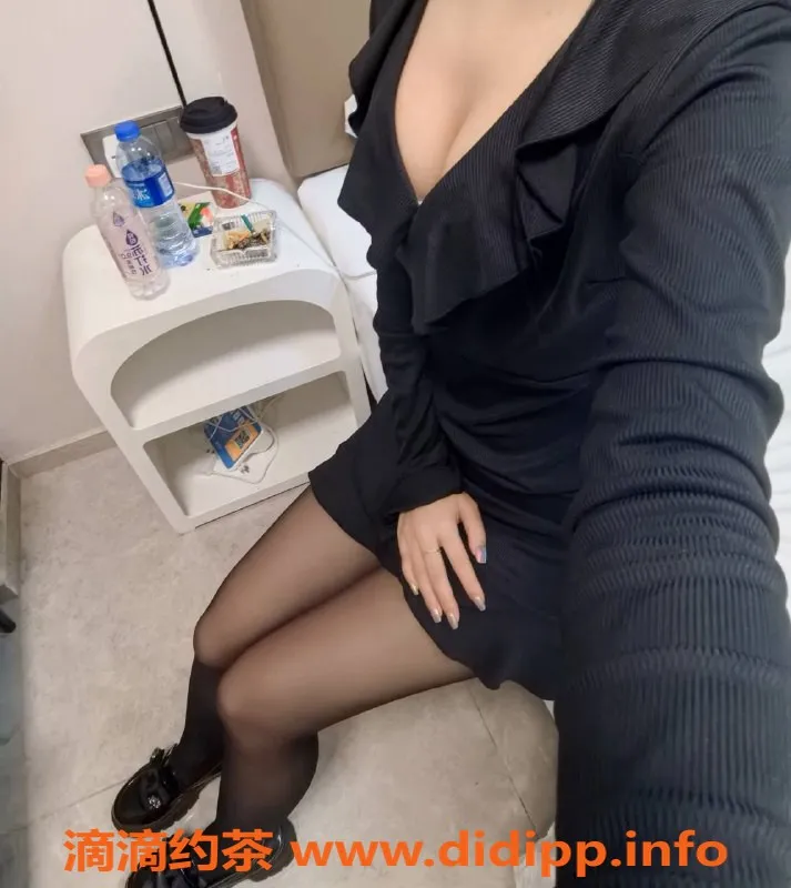 惠州楼凤-惠城区19岁荔枝，165cm高、45kg，诱人服务等你体验