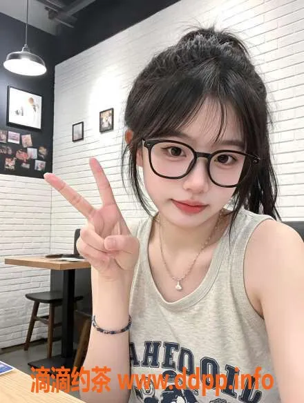 无锡楼凤-无锡小月牙，身高167，92斤，四年级小姐