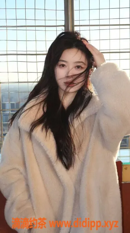 常州楼凤-常州媛媛，22岁，160高，97重，600P起