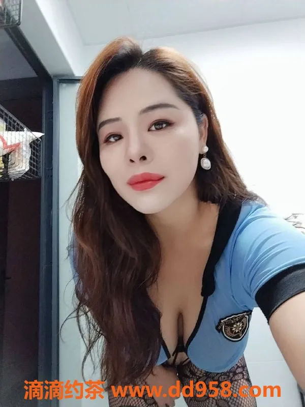 惠州楼凤-大亚湾静心｜30岁巨乳服务型美女，500元起