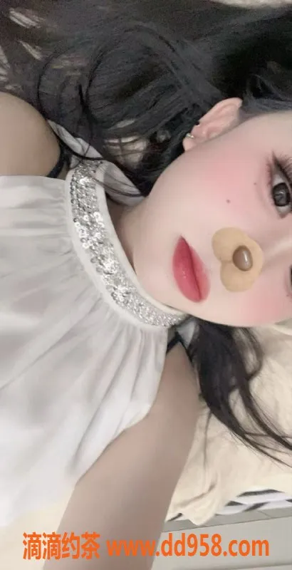 温州楼凤资源信息,龙湾嫩妹御姐，三件套仅需6张起