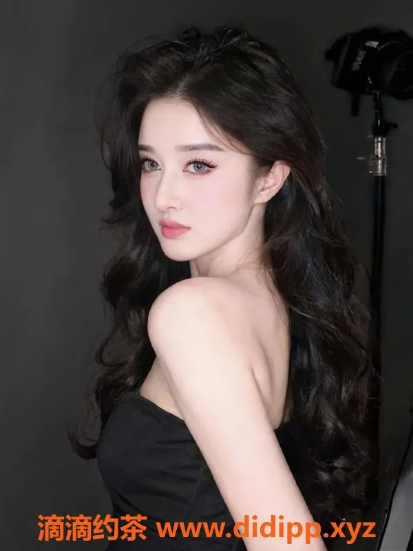 温州楼凤-瓯海漫漫：长腿模特，优质服务，舌吻体验