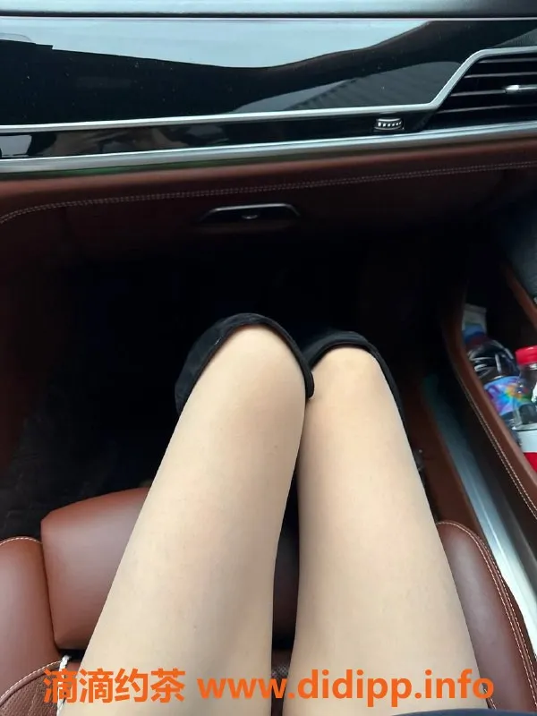 常州楼凤-武进区闪闪，170cm、57kg，800P起