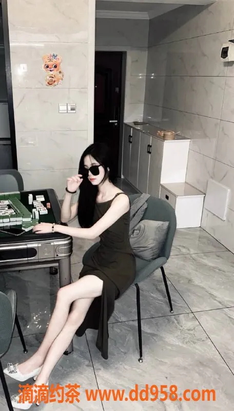 南通楼凤-万达A5熙熙，165cm温柔乖，92斤B+胸