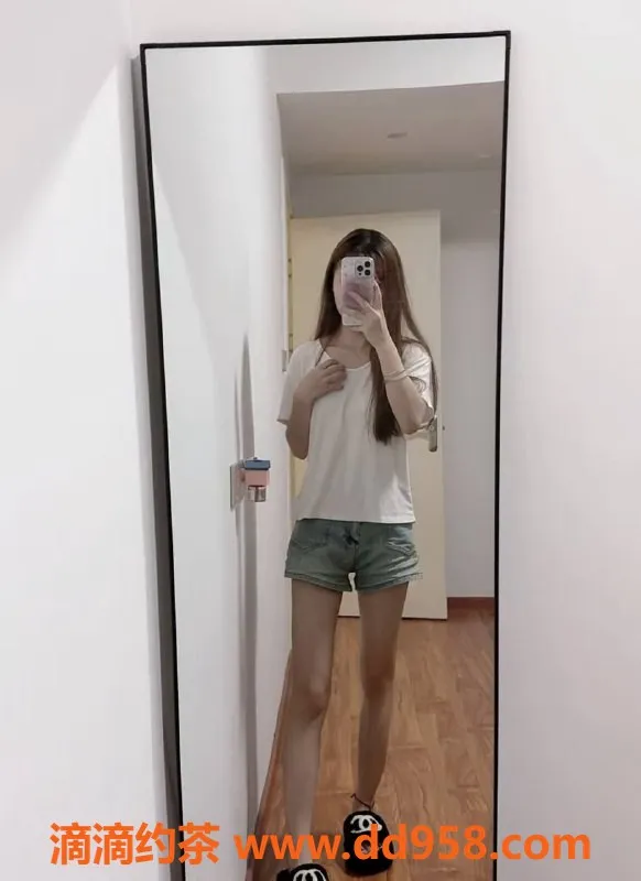 惠州楼凤-惠阳22岁小啦啦，600元精彩服务等你来享受！