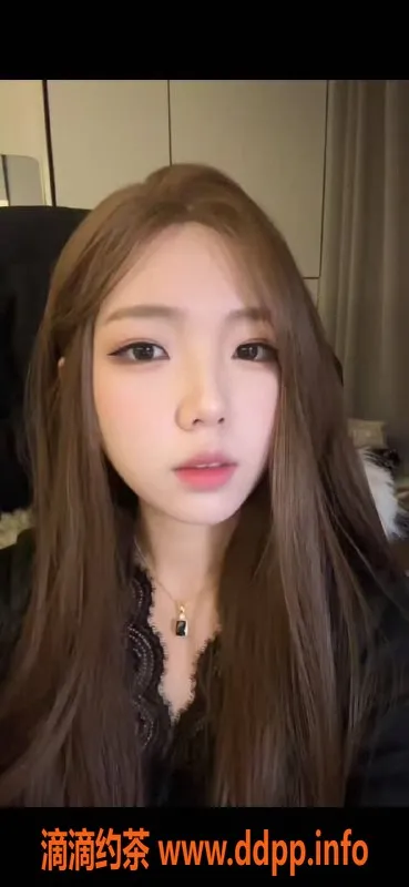 常州楼凤-常州小宝，160cm，23岁，600P欢迎体验