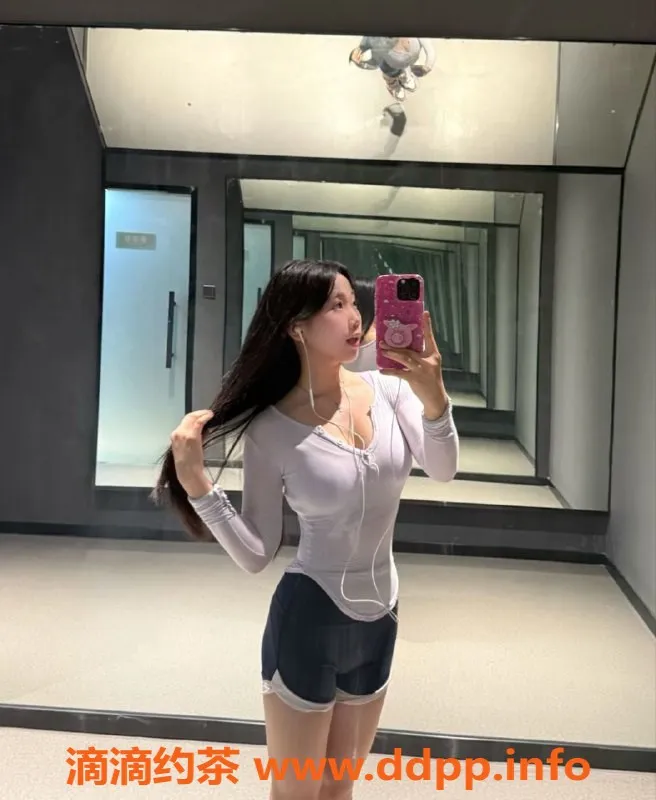 常州楼凤-常州乐乐，21岁，161cm，94斤，D罩杯