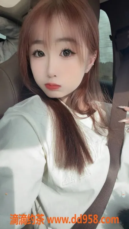 南通楼凤-南通盈盈，170高挑18岁C罩杯，水费800