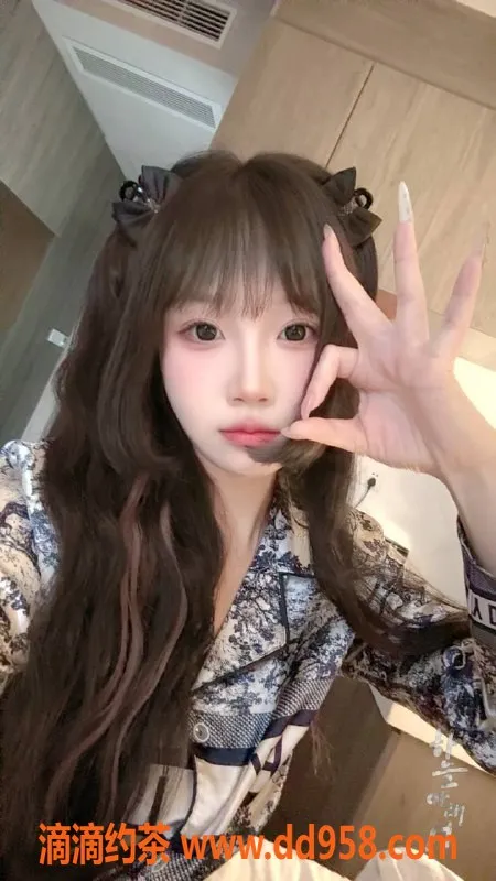 常州楼凤-新北区An琪儿，161cm，46kg，青春活力女孩