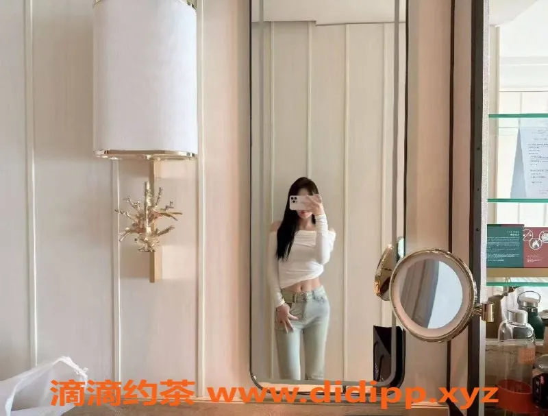 温州楼凤-温州辣布布，身高166、体重98，情趣制服诱惑