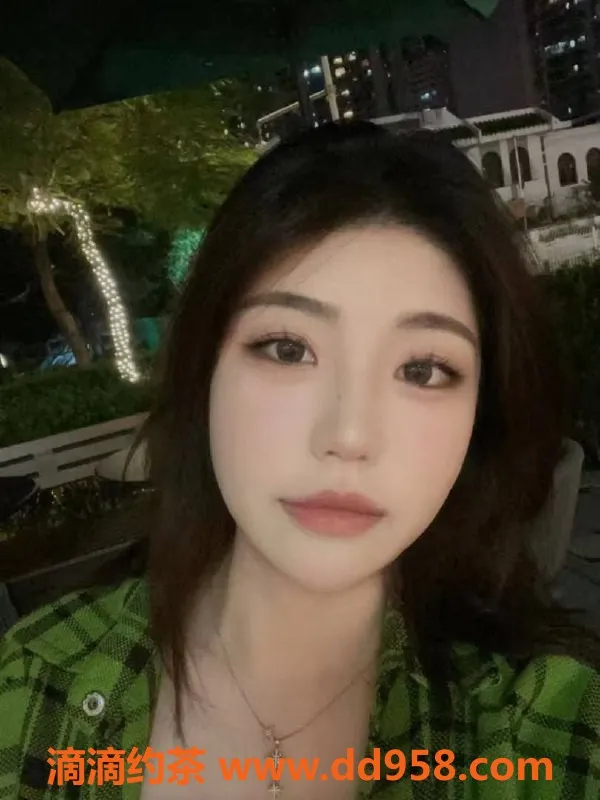 常州楼凤-常州桃桃：24岁，168高，600元起享受服务