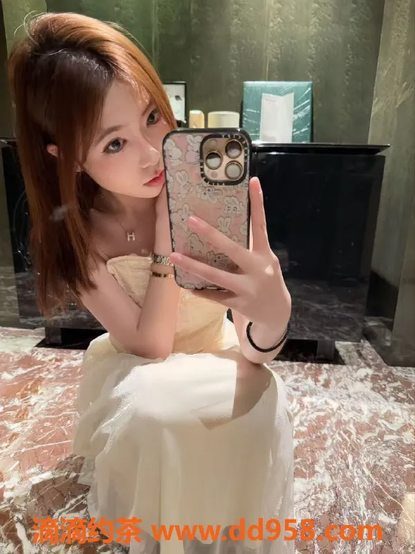 常州楼凤资源信息,常州小羊19岁，身高165，课费600P