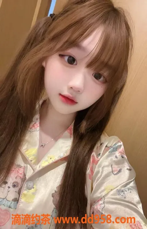 常州楼凤-常州桃子，19岁，162cm，105斤，600元起