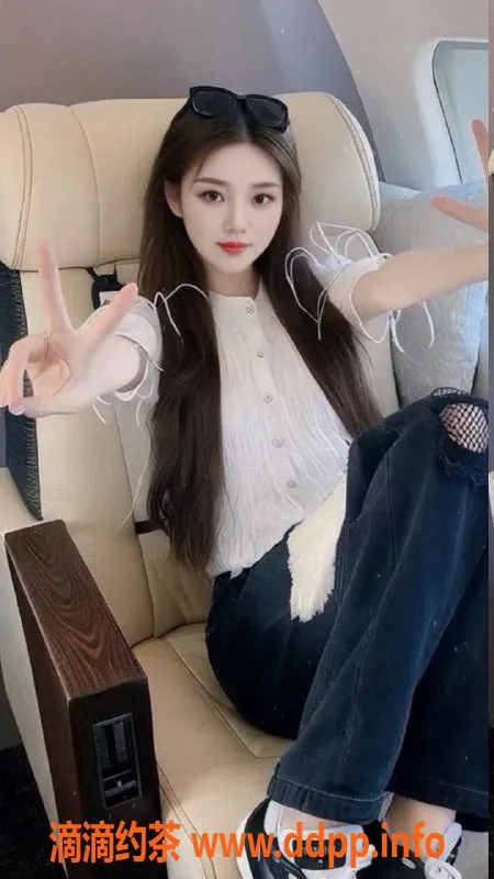 绍兴楼凤-绍兴心心技师：24岁，167cm，98斤，36C