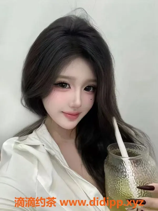 常州楼凤-常州小星星，165cm C罩杯，23岁服务优质