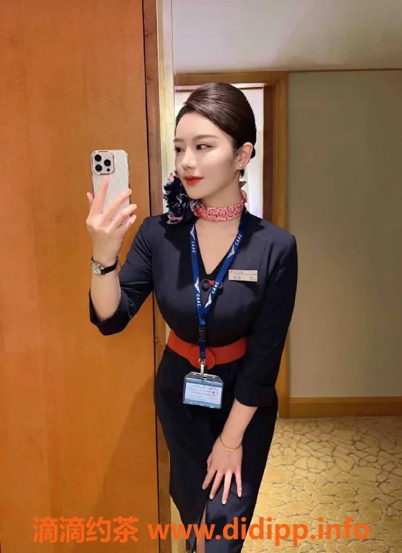 青岛楼凤-24岁空姐，身高175华丽清纯，服务多样