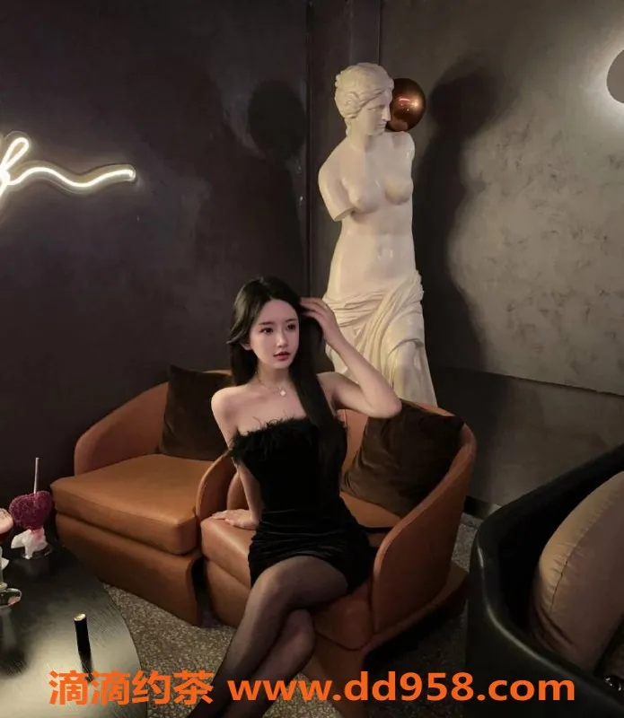 青岛楼凤-安夏22岁清纯高挑妹子，特惠服务来袭