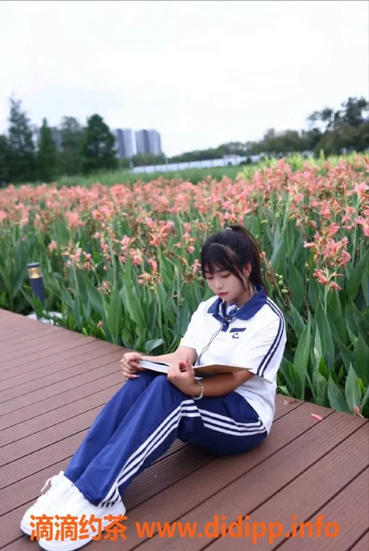 中山楼凤资源信息,西区婷婷，18岁B+罩杯服务体验