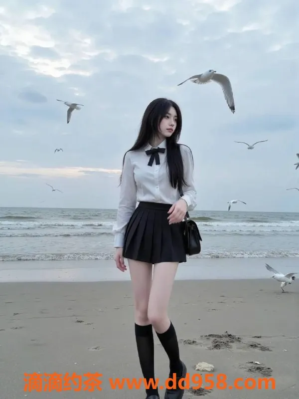 青岛楼凤-妲己 24岁 168高 51重 34C，温柔细致