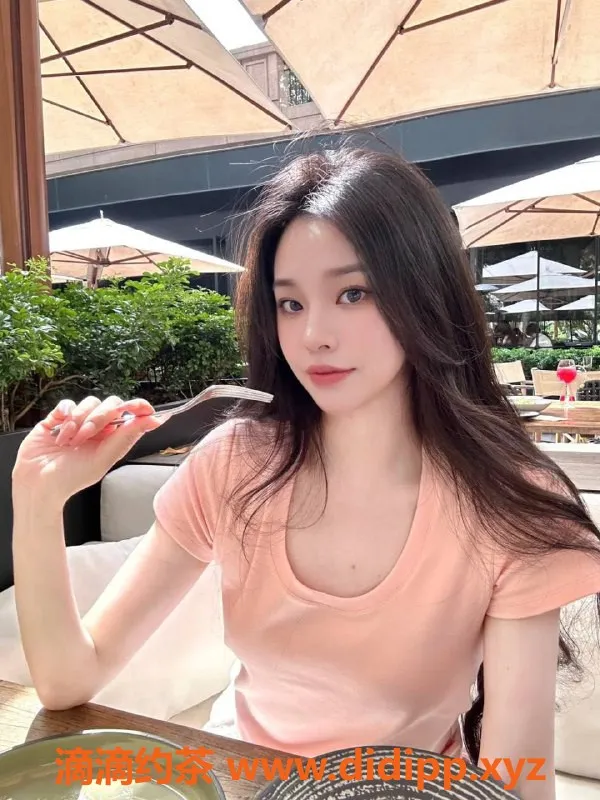 中山楼凤-古镇馨怡，25岁33B，800元/小时美妙体验