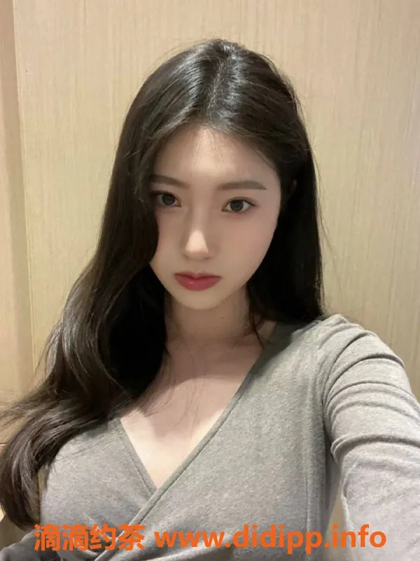 温州楼凤资源信息,瓯北热情服务系美女玫瑰，丰满大奶诱惑