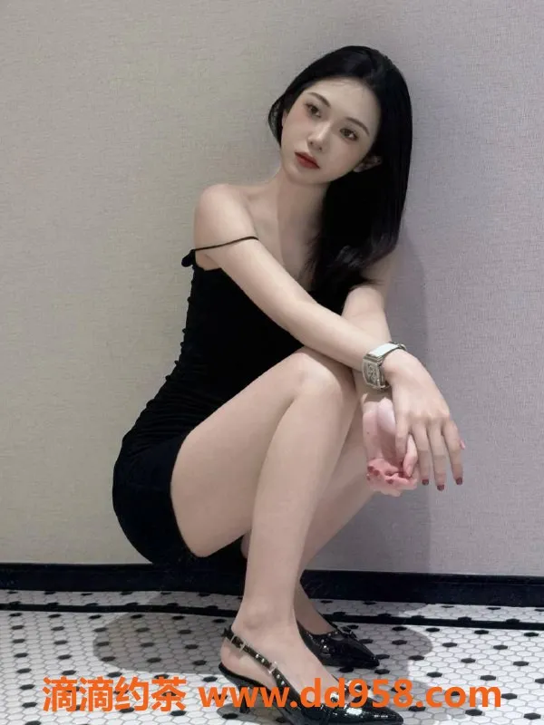 青岛楼凤-青岛小丫，大学生伴游，身高163，肌肤白皙