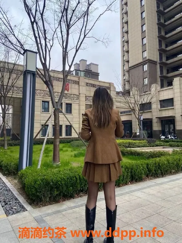 常州楼凤-新北嫩妹陪浴服务，168cm C罩杯，800元起