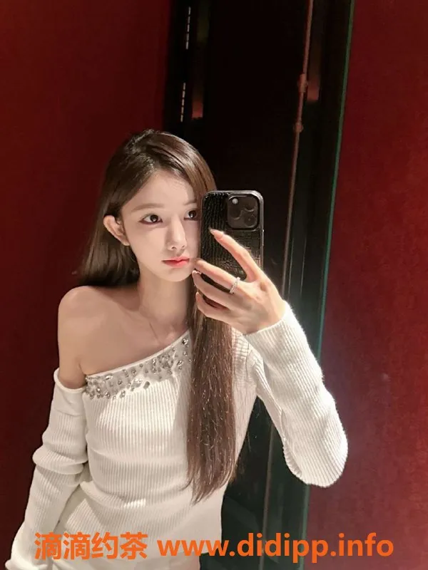 无锡楼凤-无锡小鹿 163cm C罩杯 1100元/次