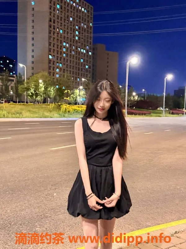 常州楼凤-常州青兮，166cm，19岁，服务好评如潮