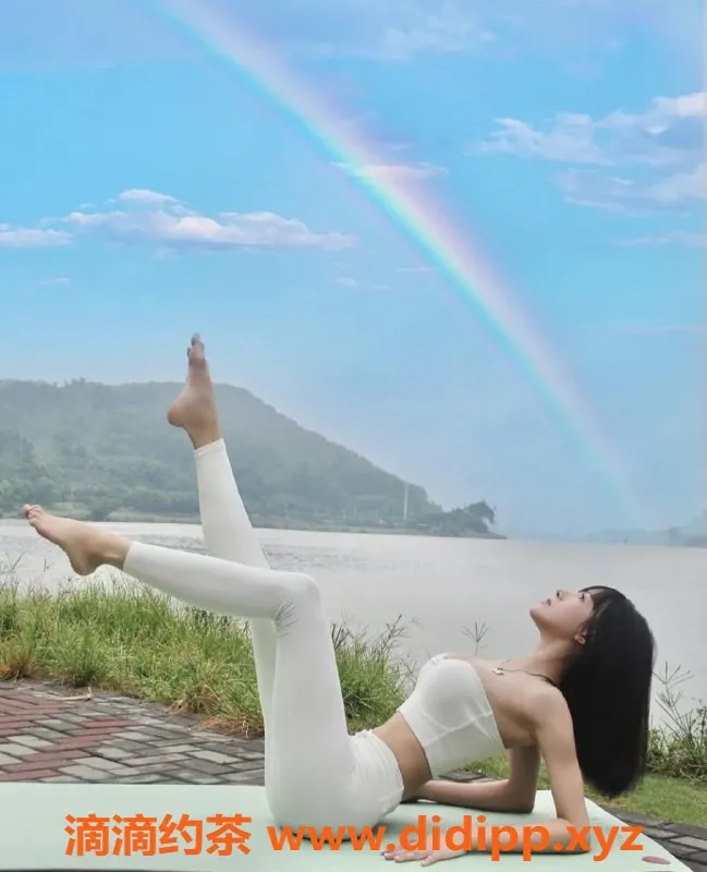 上海楼凤-徐汇小瓶子，170大长腿真C妹子，1300元服务