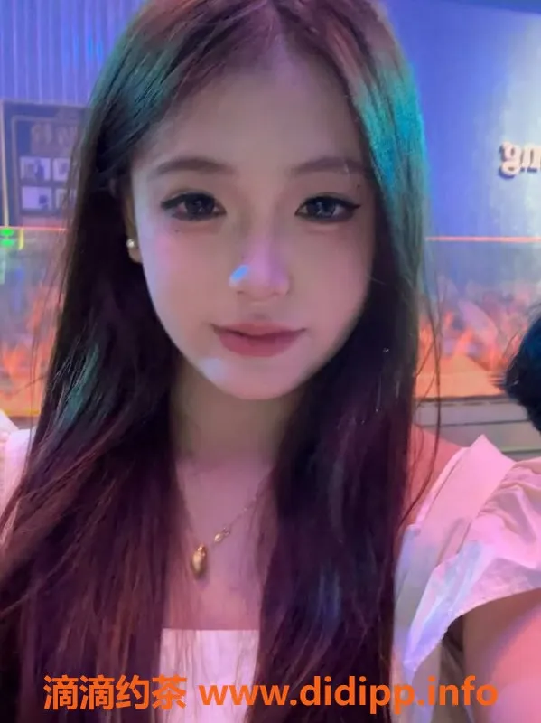 常州楼凤-常州乐儿，20岁C罩杯，身高166，服务超赞