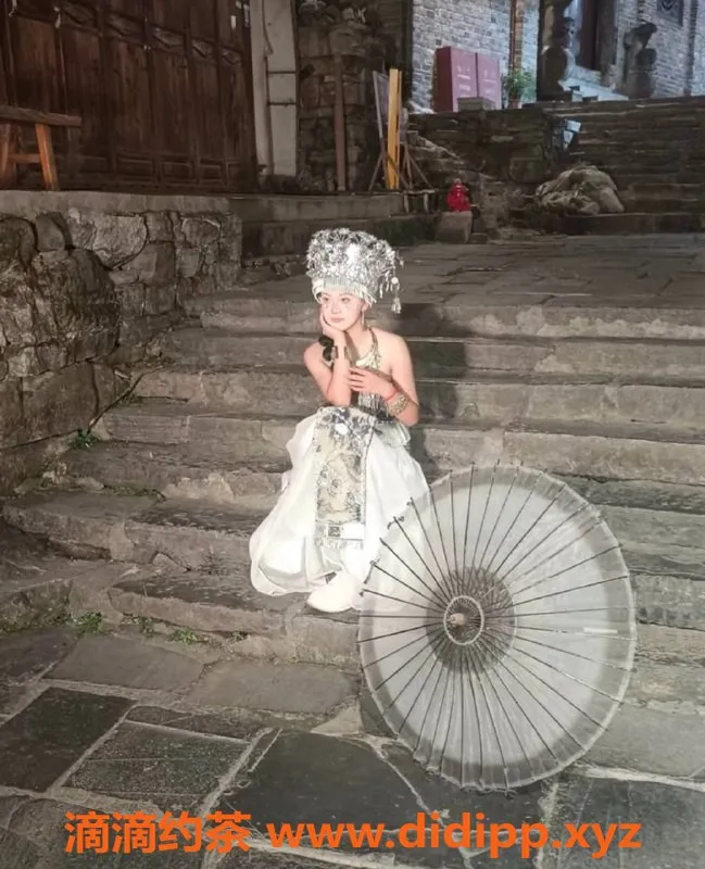 常州楼凤资源信息,常州乐儿，20岁C罩杯，身高166，服务超赞