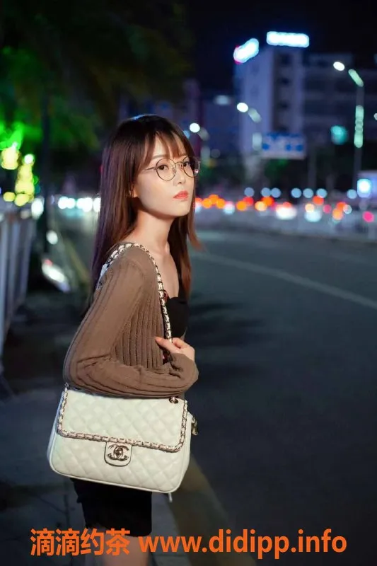 惠州楼凤资源信息,仲恺苏苏，160身高，热情服务，900元