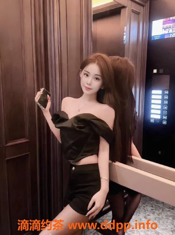 南通楼凤-白雪22岁，肤白貌美大长腿，服务一流