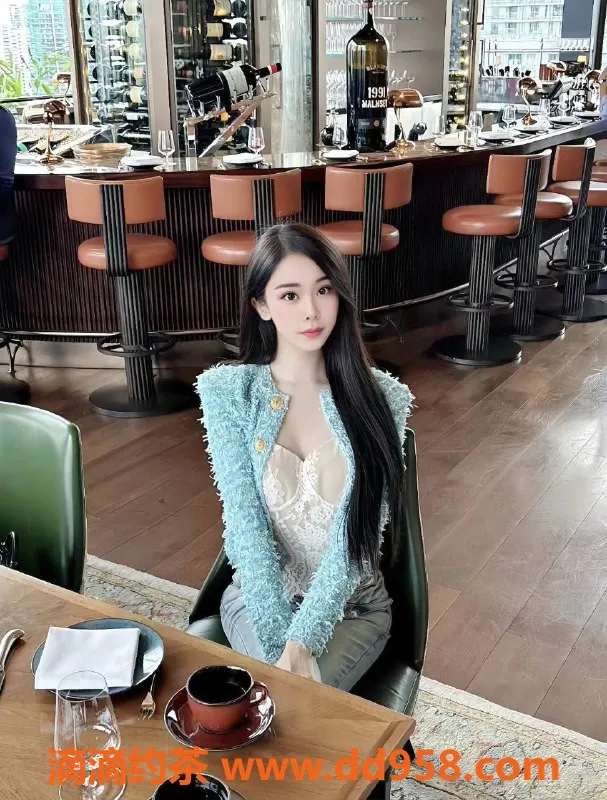 南通楼凤资源信息,白雪22岁，肤白貌美大长腿，服务一流