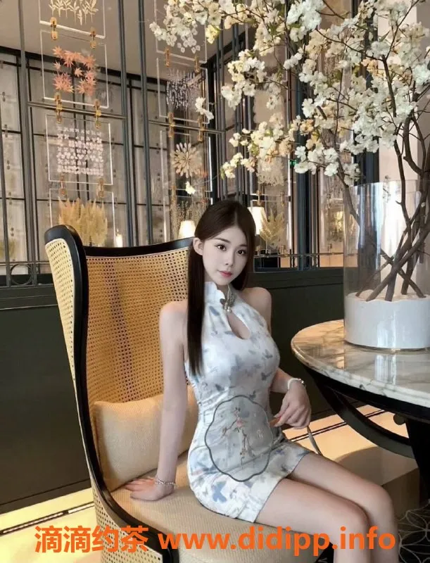 南通楼凤-白雪22岁，肤白貌美大长腿，服务一流