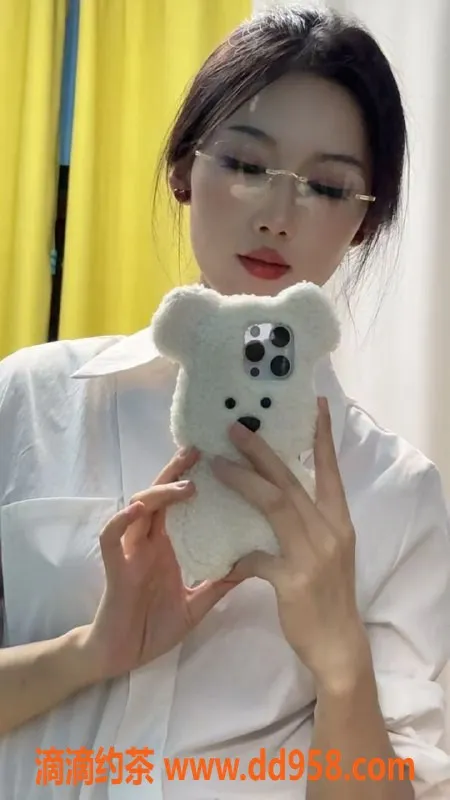 常州楼凤-常州小婉 23岁170高 100体重 B罩杯服务