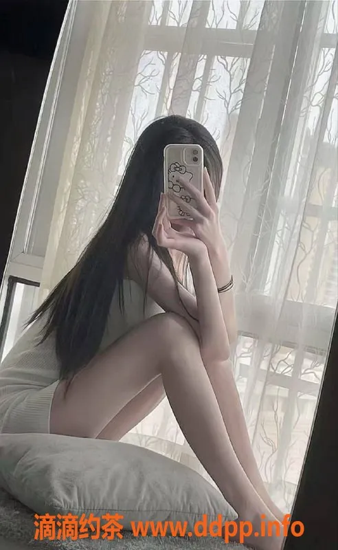 温州楼凤-瓯北秋天，白皙大长腿，精品服务伴你体验